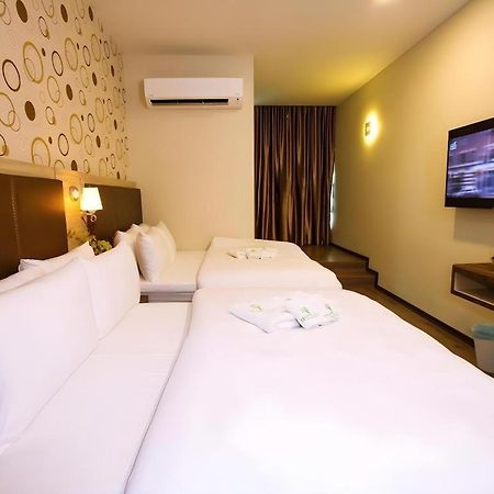 Tropicana Boutique Hotel Muar Bagian luar foto